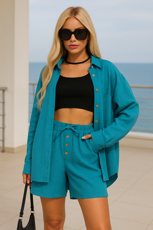 Летний костюм с шортами и с рубашкой бирюзовый